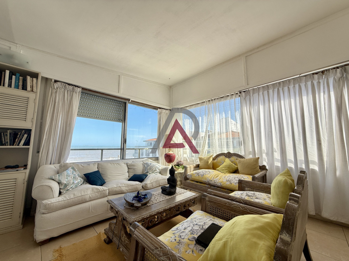 Apartamento ID.284 - Apartamento en venta  Edificio Veiramar  Calle 24 y 30