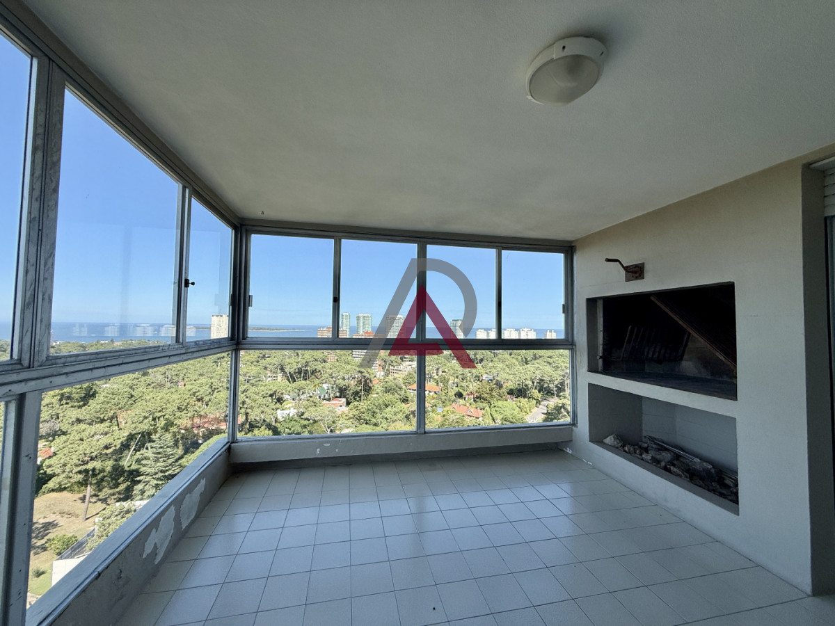 Apartamento ID.290 - Venta de Apartamento  Parquemar Bosque  Parada 15 de Av. Roosevelt, Punta del Este