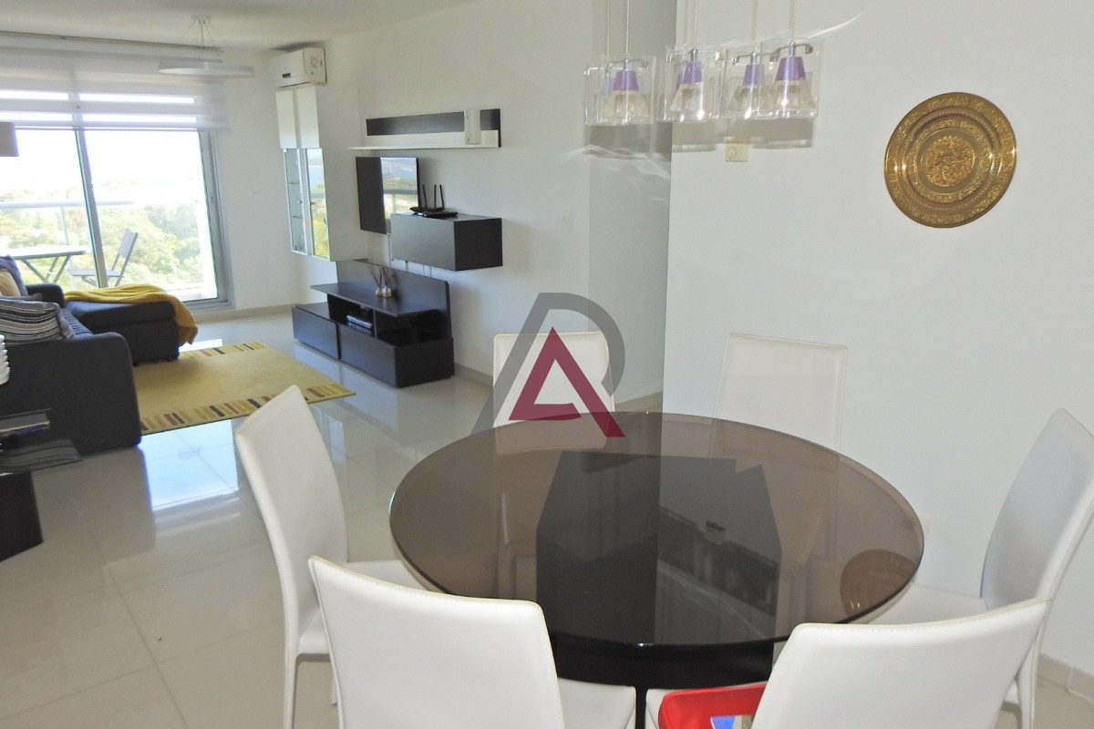 Apartamento ID.303 - VENTA APARTAMENTO 3 Dor. 2 B.- P.17 Roosevelt-PDE - 097.094.674