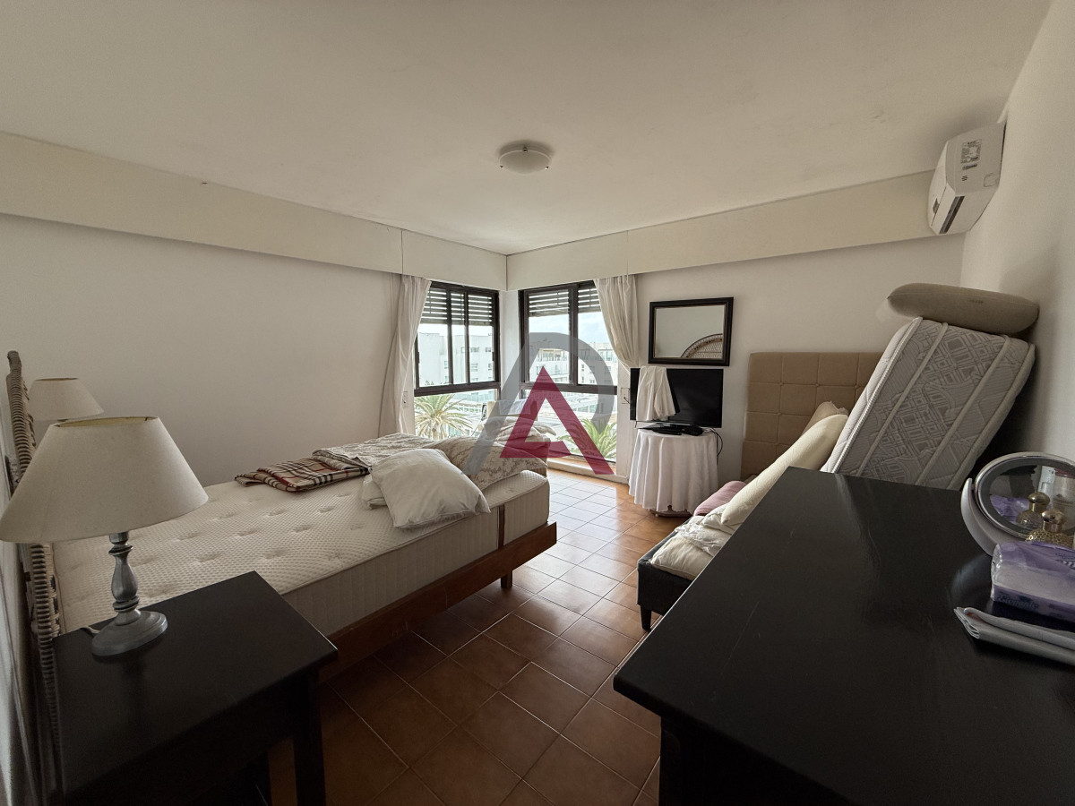 Apartamento ID.207 - EDIFICIO AMPLIA PLANTA EN PENINSULA