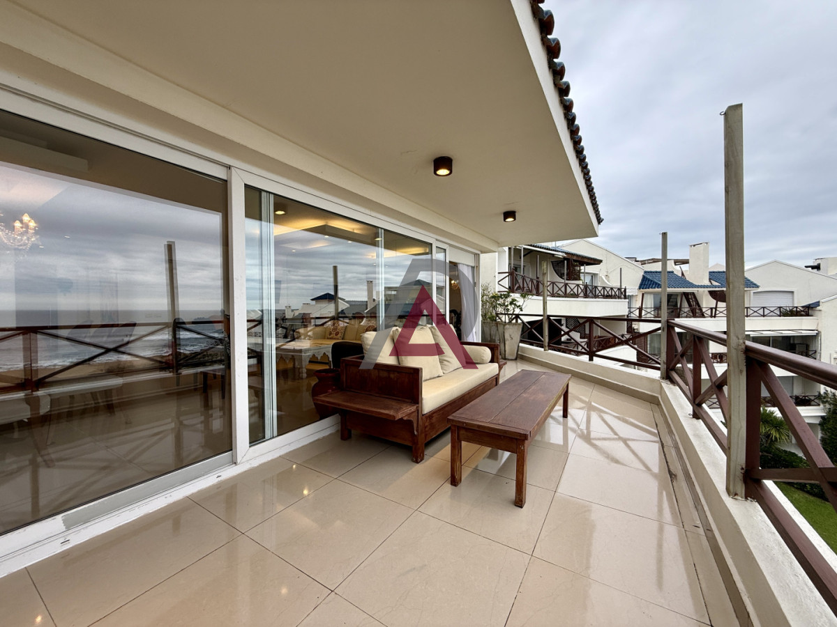 Apartamento ID.305 - VENTA APARTAMENTO 3 Dorm. - MANANTIALES - PDE. 