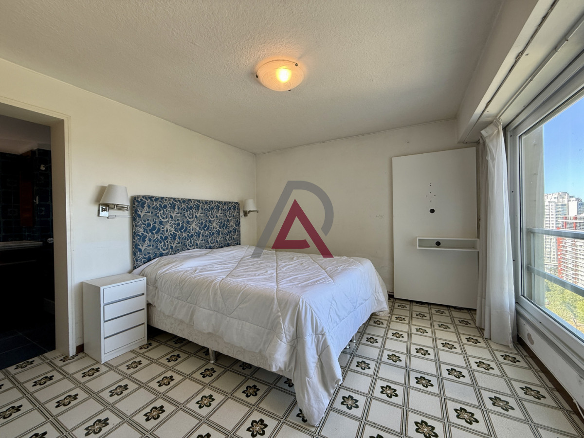 Apartamento ID.290 - Venta de Apartamento  Parquemar Bosque  Parada 15 de Av. Roosevelt, Punta del Este