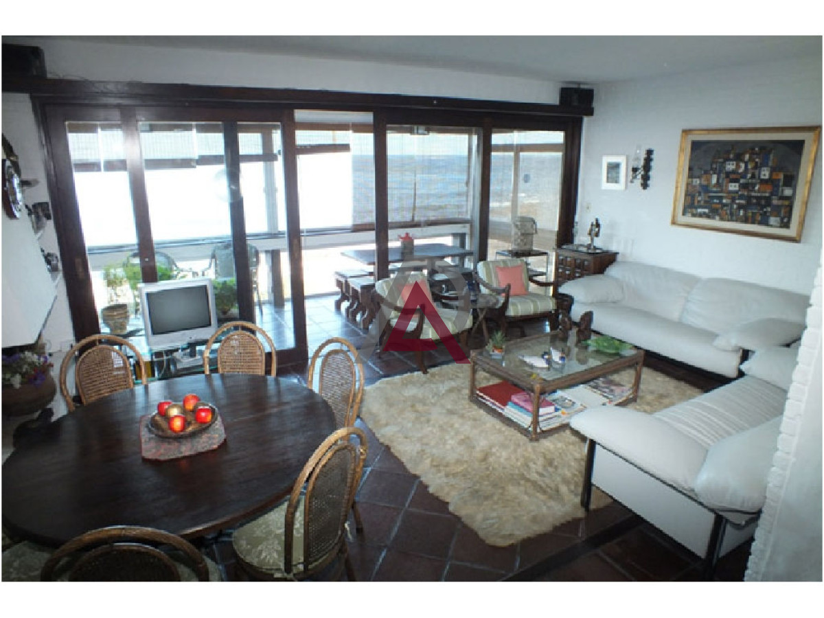 Apartamento ID.265 - VENTA APARTAMENTO en PDE. - Frente al mar. - Península