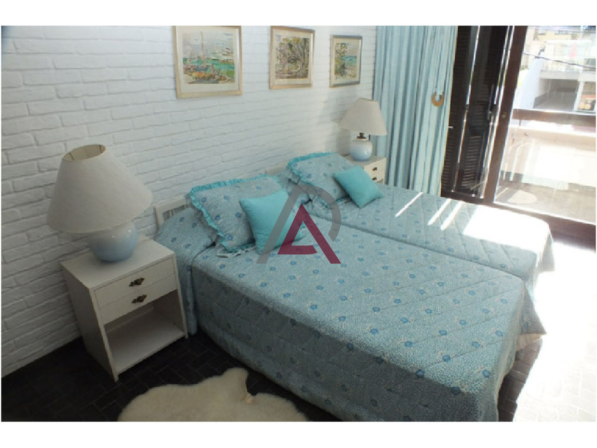 Apartamento ID.265 - VENTA APARTAMENTO en PDE. - Frente al mar. - Península