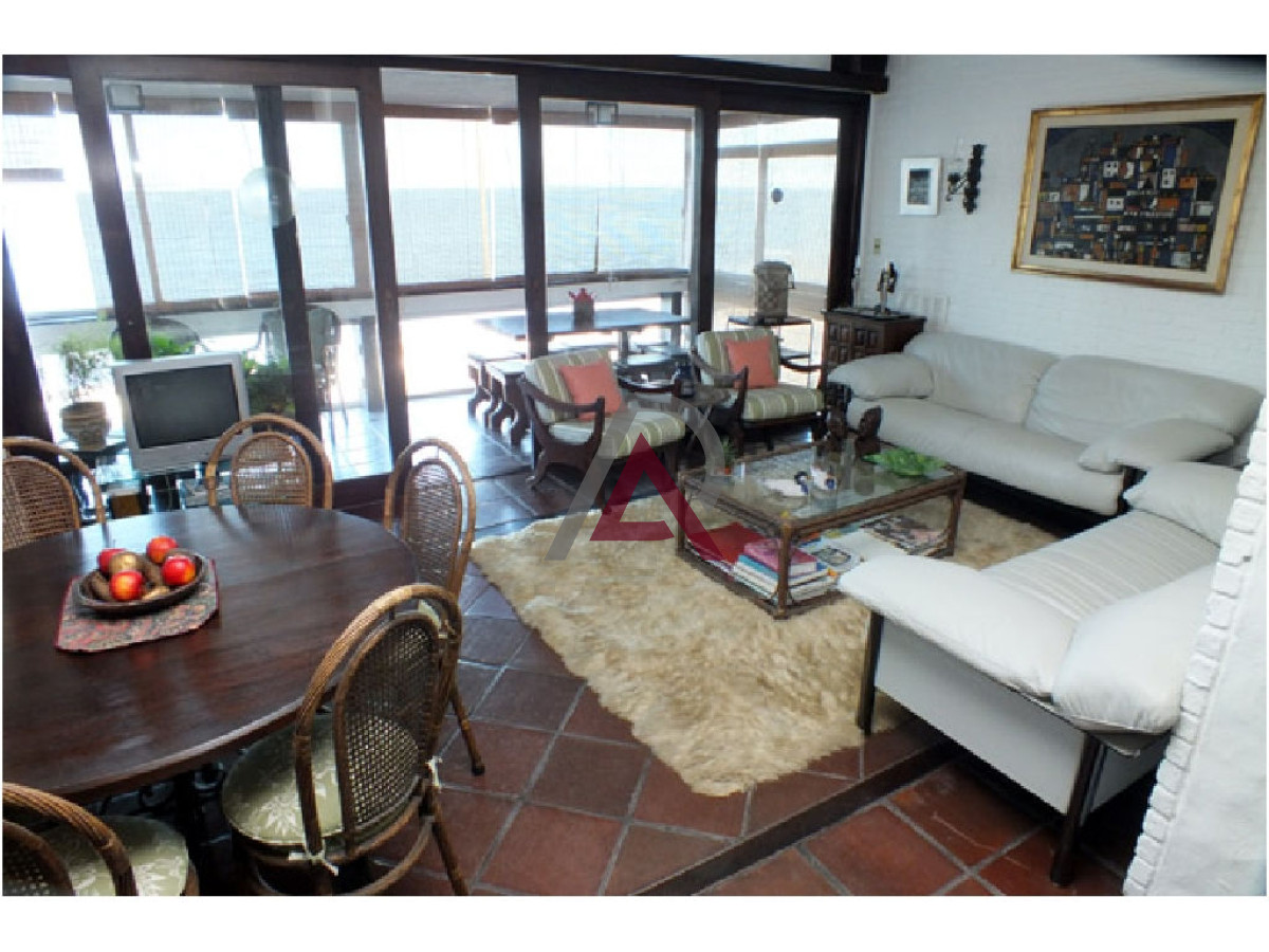 Apartamento ID.265 - VENTA APARTAMENTO en PDE. - Frente al mar. - Península