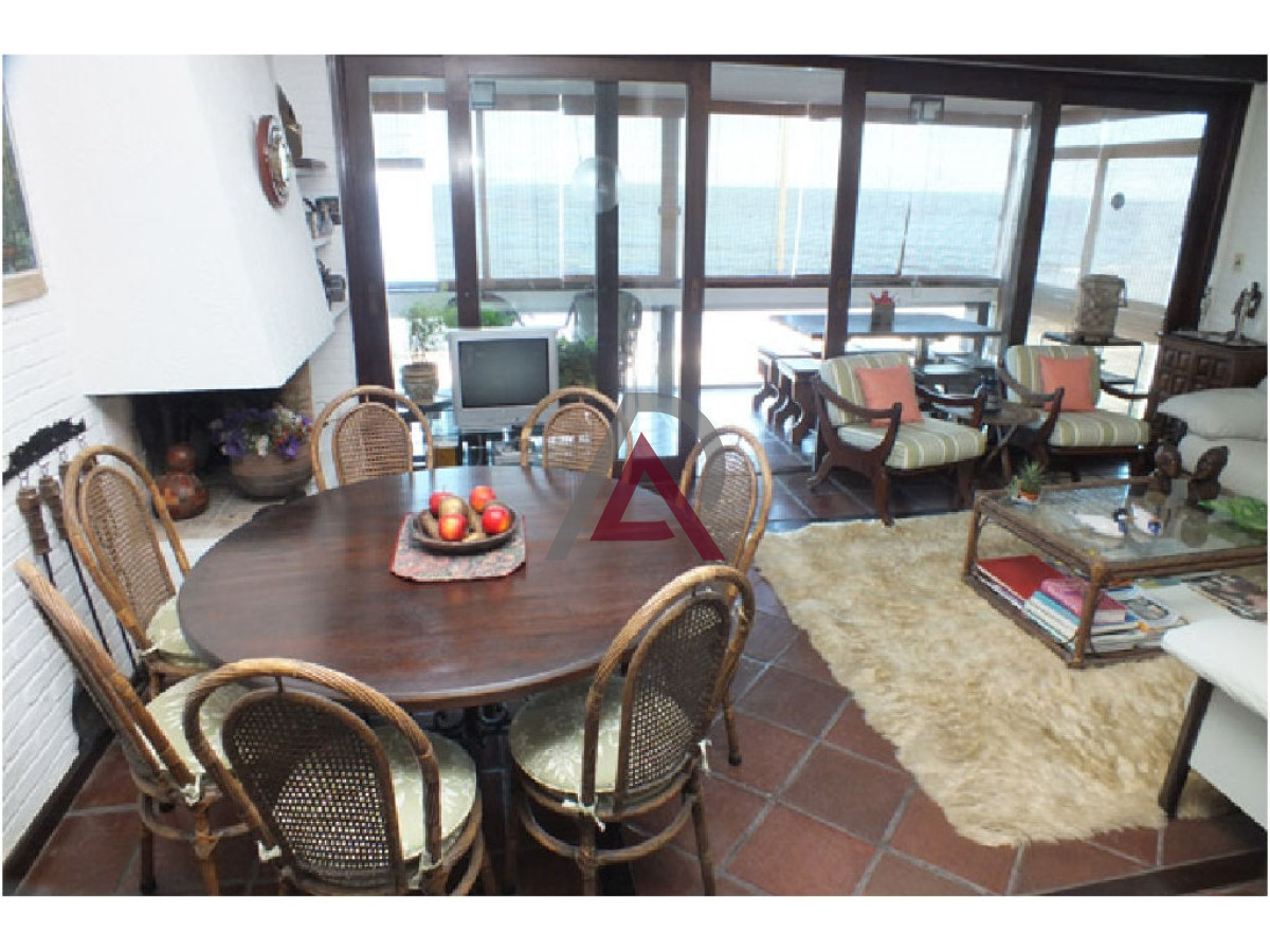 Apartamento ID.265 - VENTA APARTAMENTO en PDE. - Frente al mar. - Península