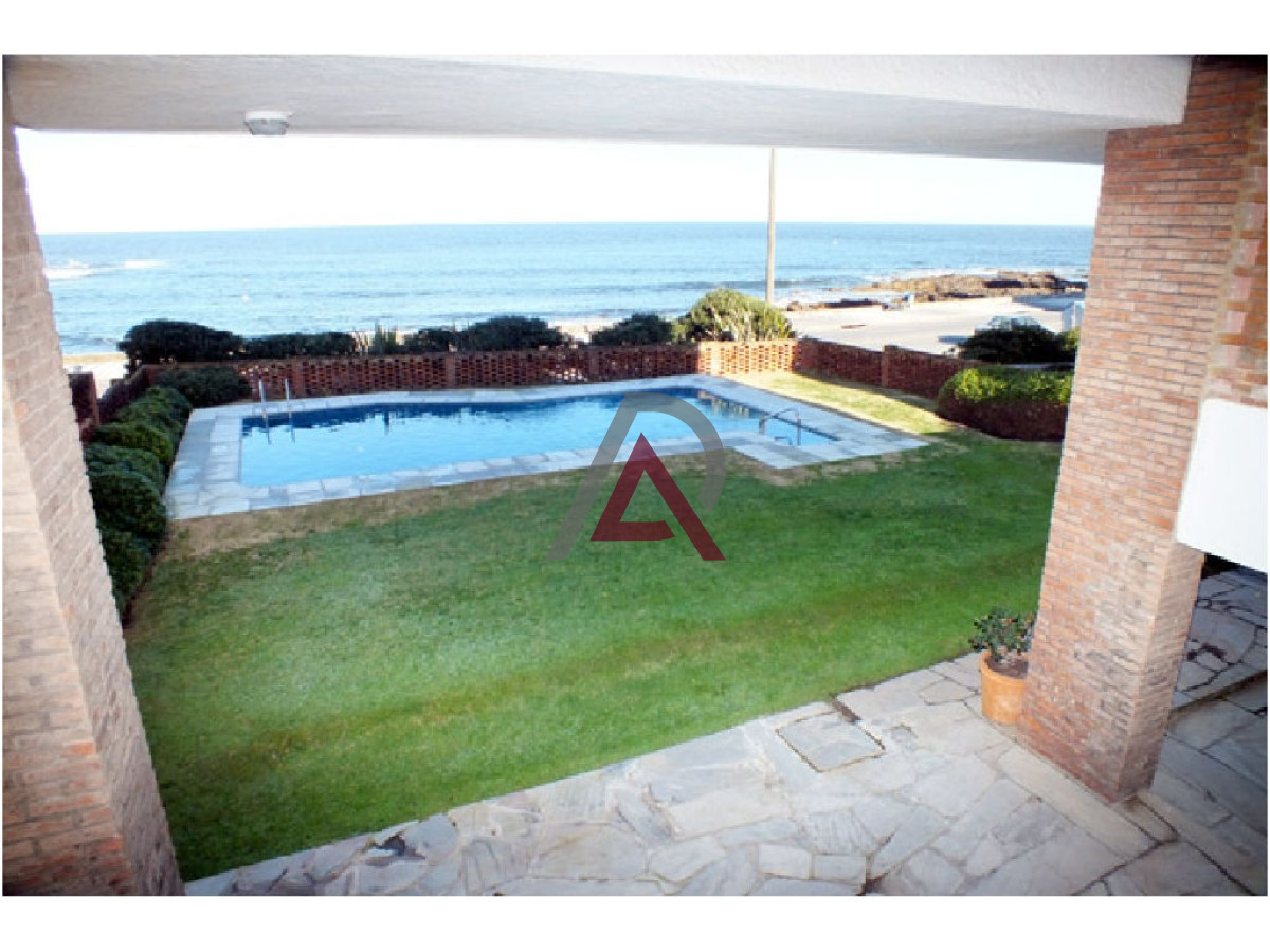 Apartamento ID.265 - VENTA APARTAMENTO en PDE. - Frente al mar. - Península