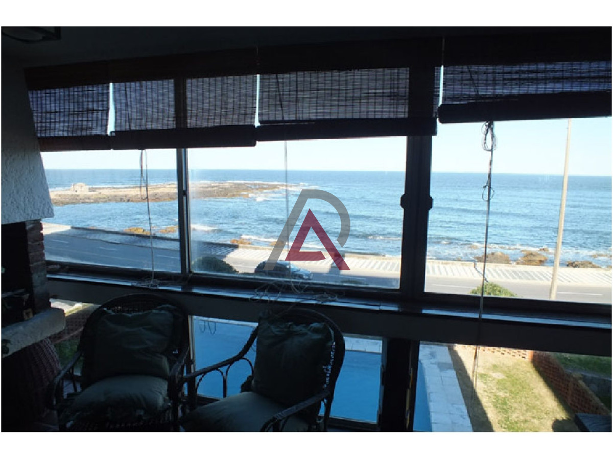 Apartamento ID.265 - VENTA APARTAMENTO en PDE. - Frente al mar. - Península