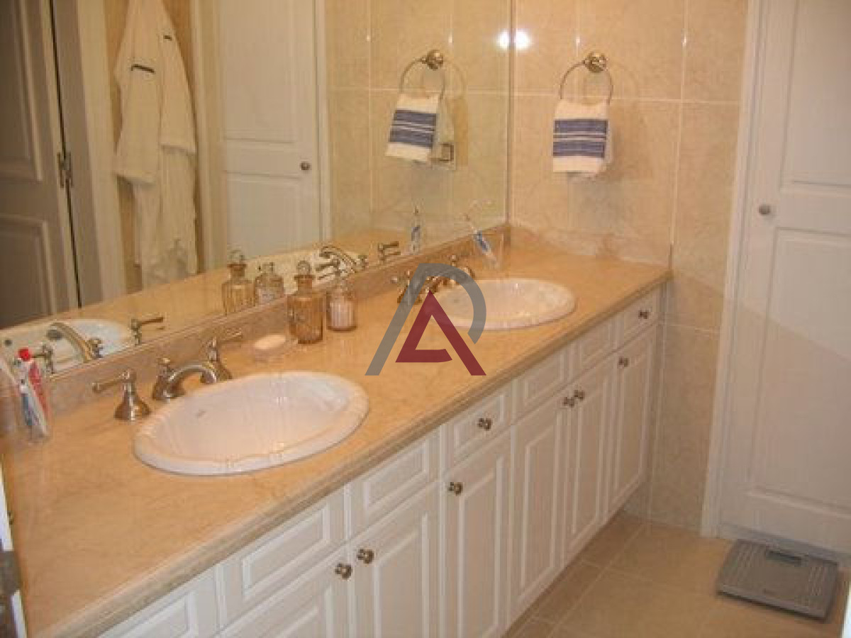 Apartamento ID.287 - VENTA APARTAMENTO 3 Dorm, 3 Baños - MANSA- Punta del Este