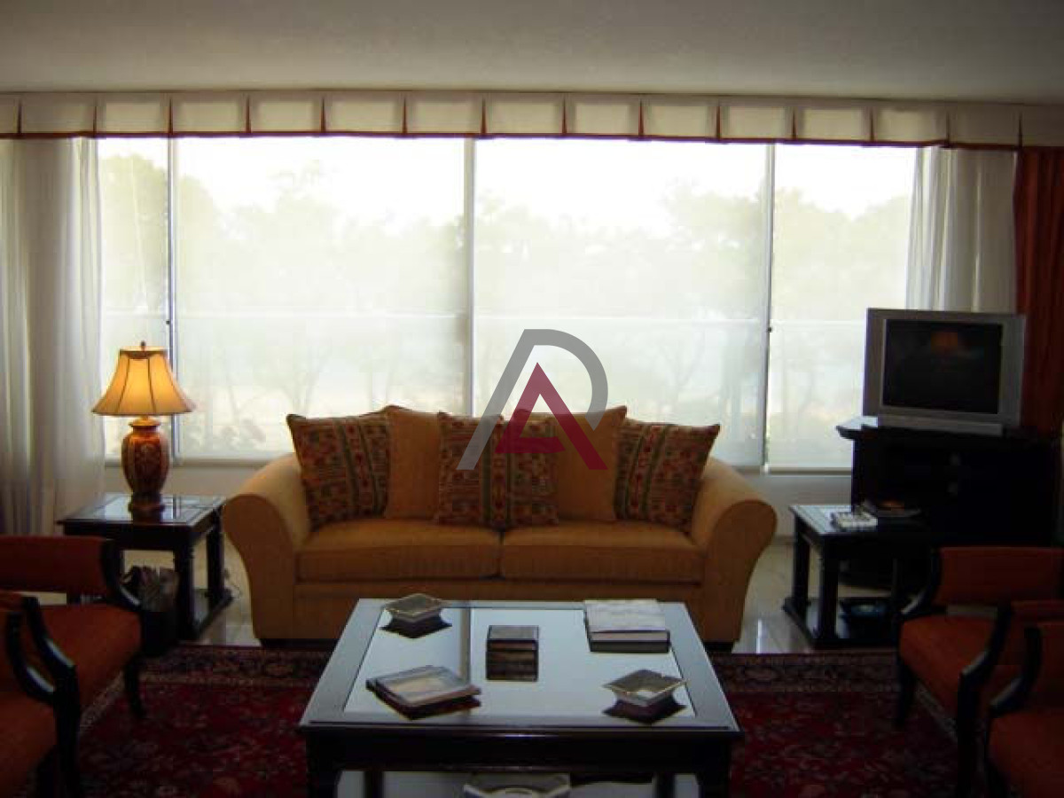 Apartamento ID.299 - VENTA APARTAMENTO EN MANSA- 3 Dorm. PDE - ALQUILER Temporada