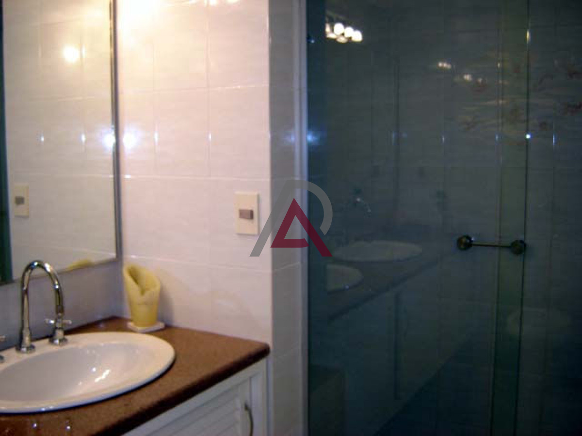 Apartamento ID.299 - VENTA APARTAMENTO EN MANSA- 3 Dorm. PDE - ALQUILER Temporada