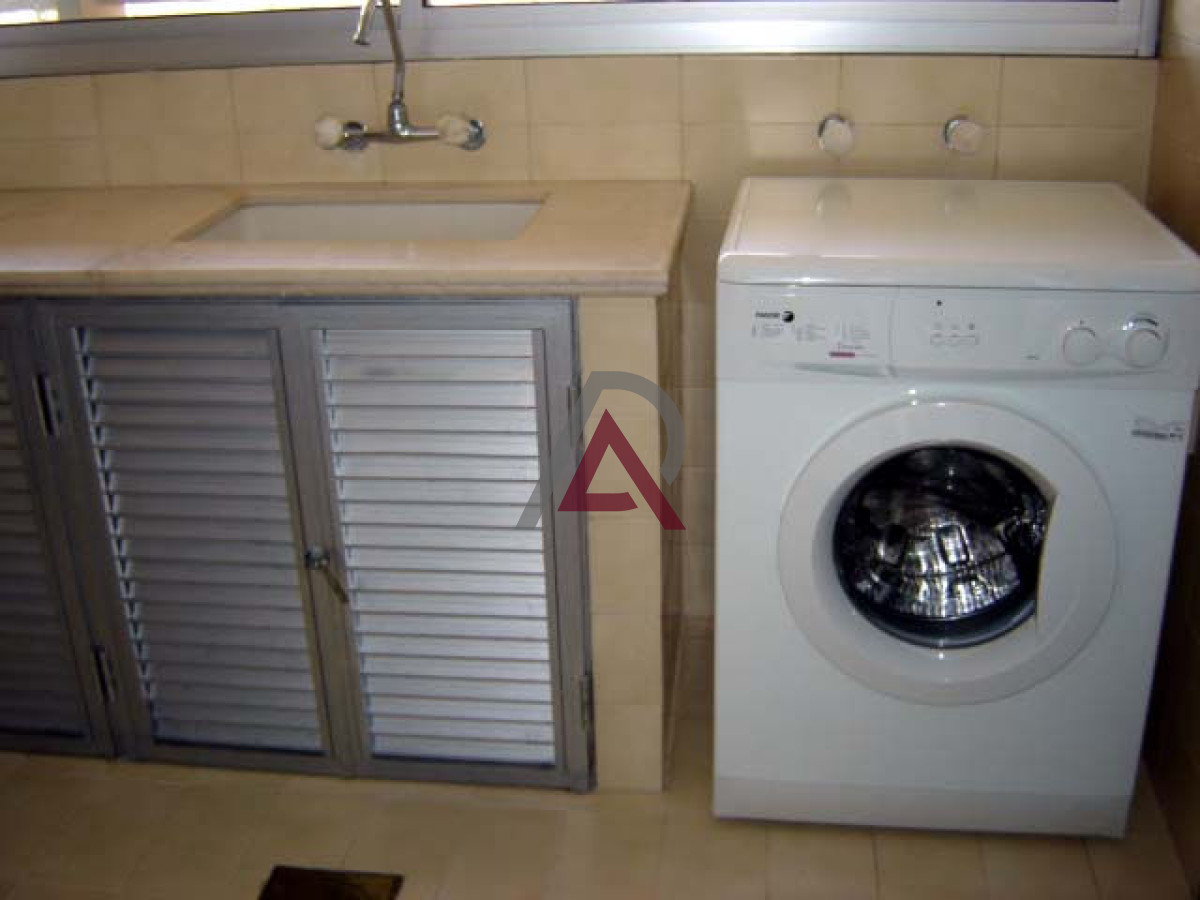 Apartamento ID.299 - VENTA APARTAMENTO EN MANSA- 3 Dorm. PDE - ALQUILER Temporada