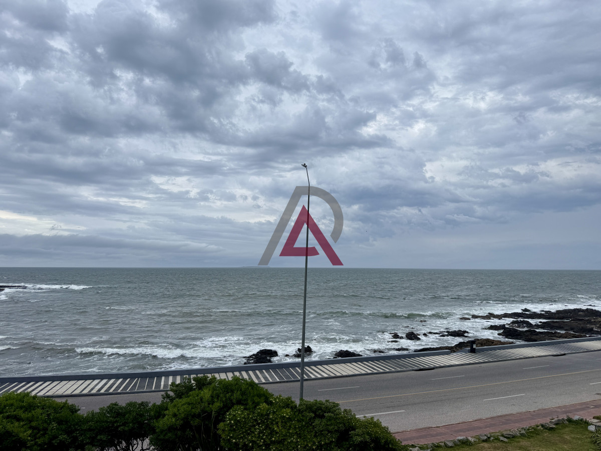 Apartamento ID.265 - VENTA APARTAMENTO en PDE. - Frente al mar. - Península