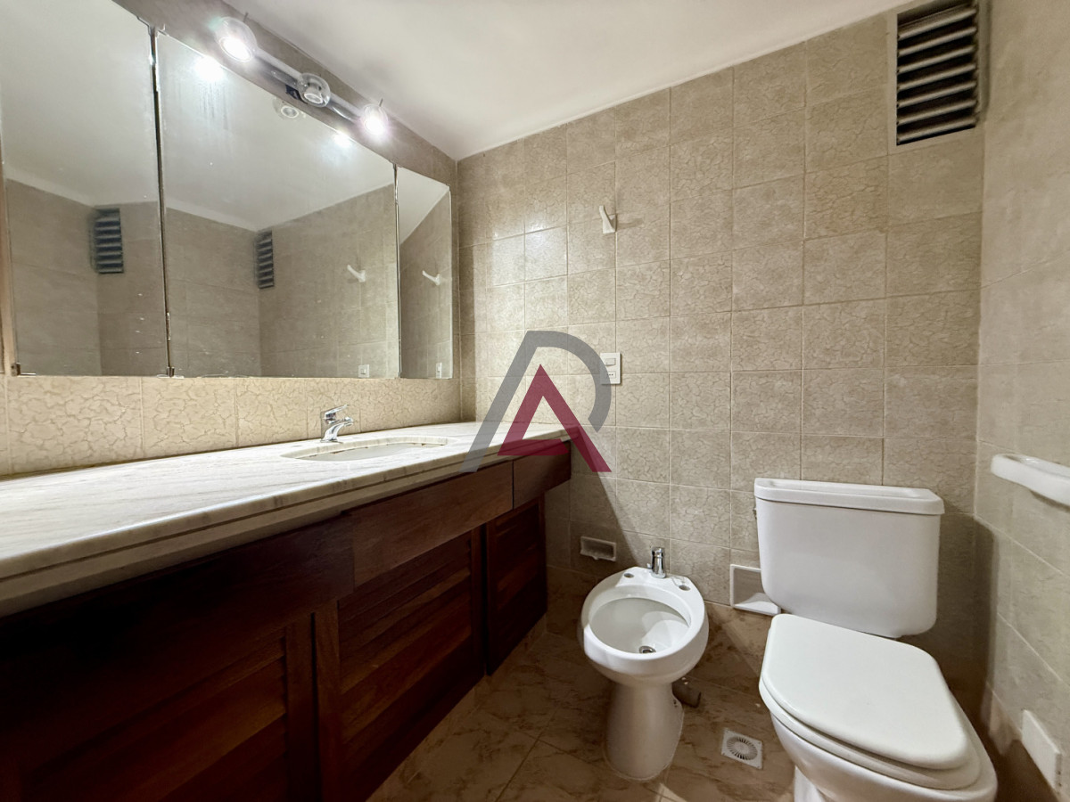 Apartamento ID.290 - Venta de Apartamento  Parquemar Bosque  Parada 15 de Av. Roosevelt, Punta del Este