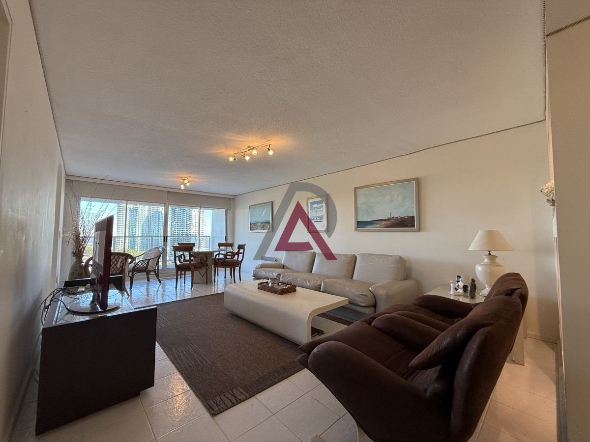 Apartamento ID.236 - Apartamento en Venta – Lincoln Center Torre Wilson, Punta del Este