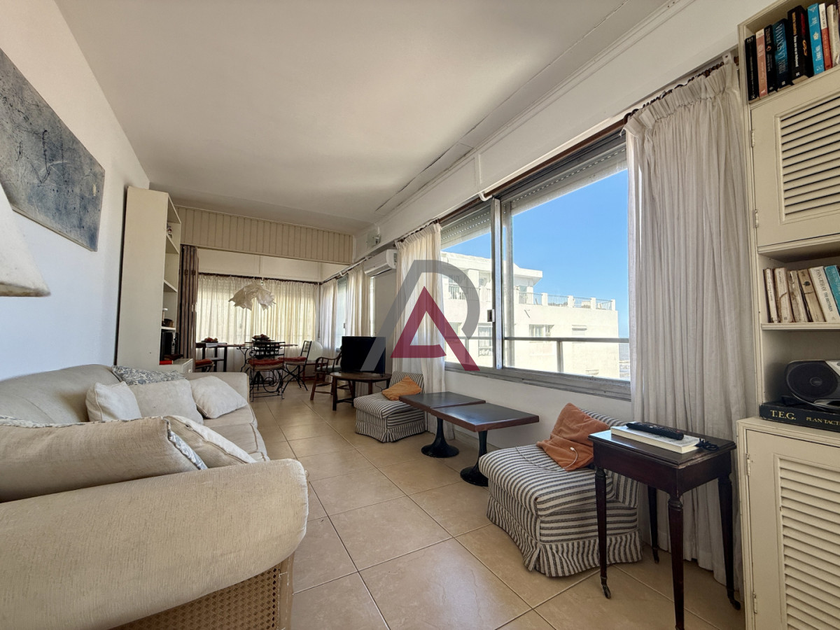 Apartamento ID.284 - Apartamento en venta  Edificio Veiramar  Calle 24 y 30