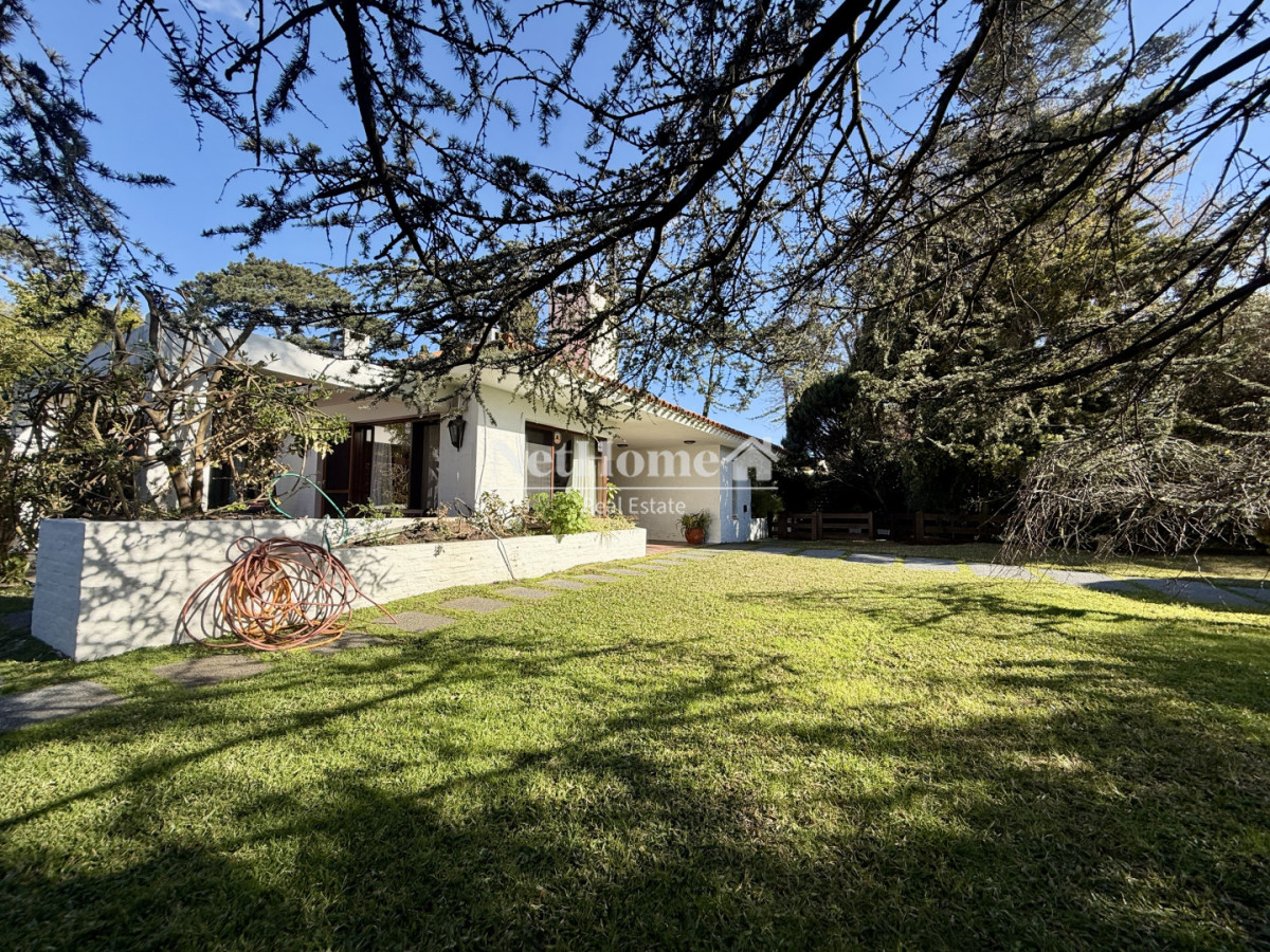 Casa ID.1125 - CASA EN VENTA - BARRIO CANTEGRIL, AV. CÓRDOVA