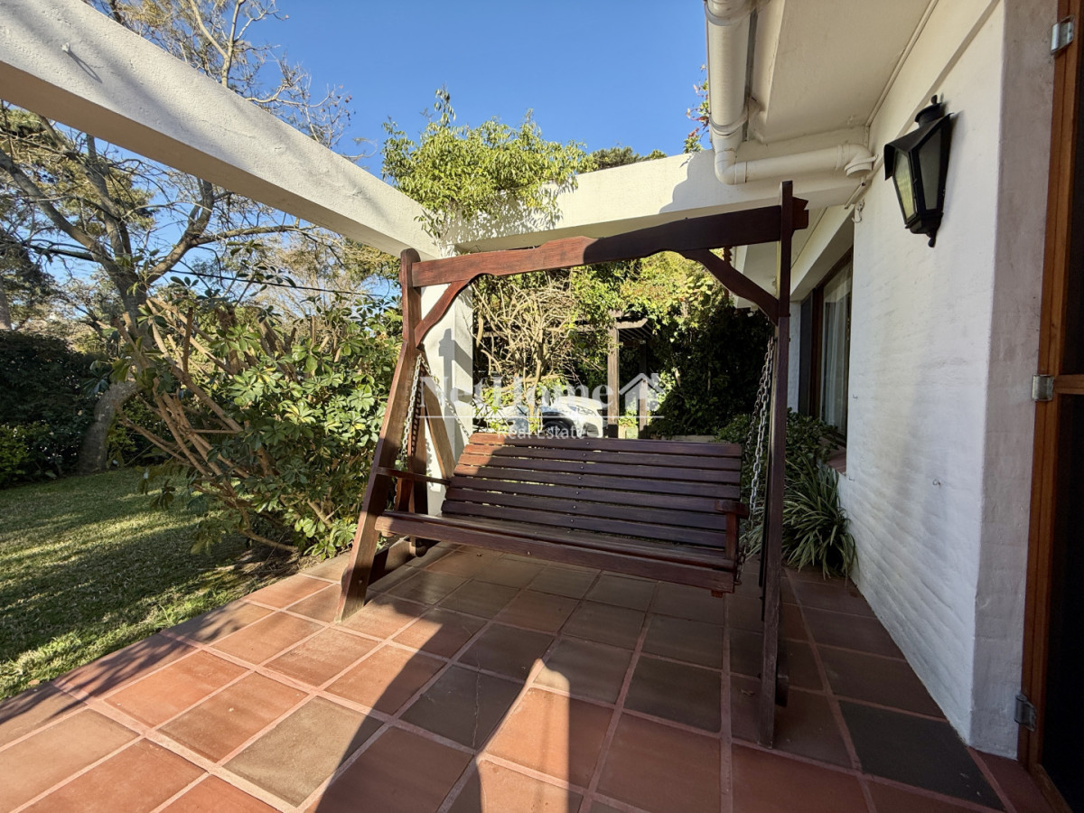 Casa ID.1125 - CASA EN VENTA - BARRIO CANTEGRIL, AV. CÓRDOVA