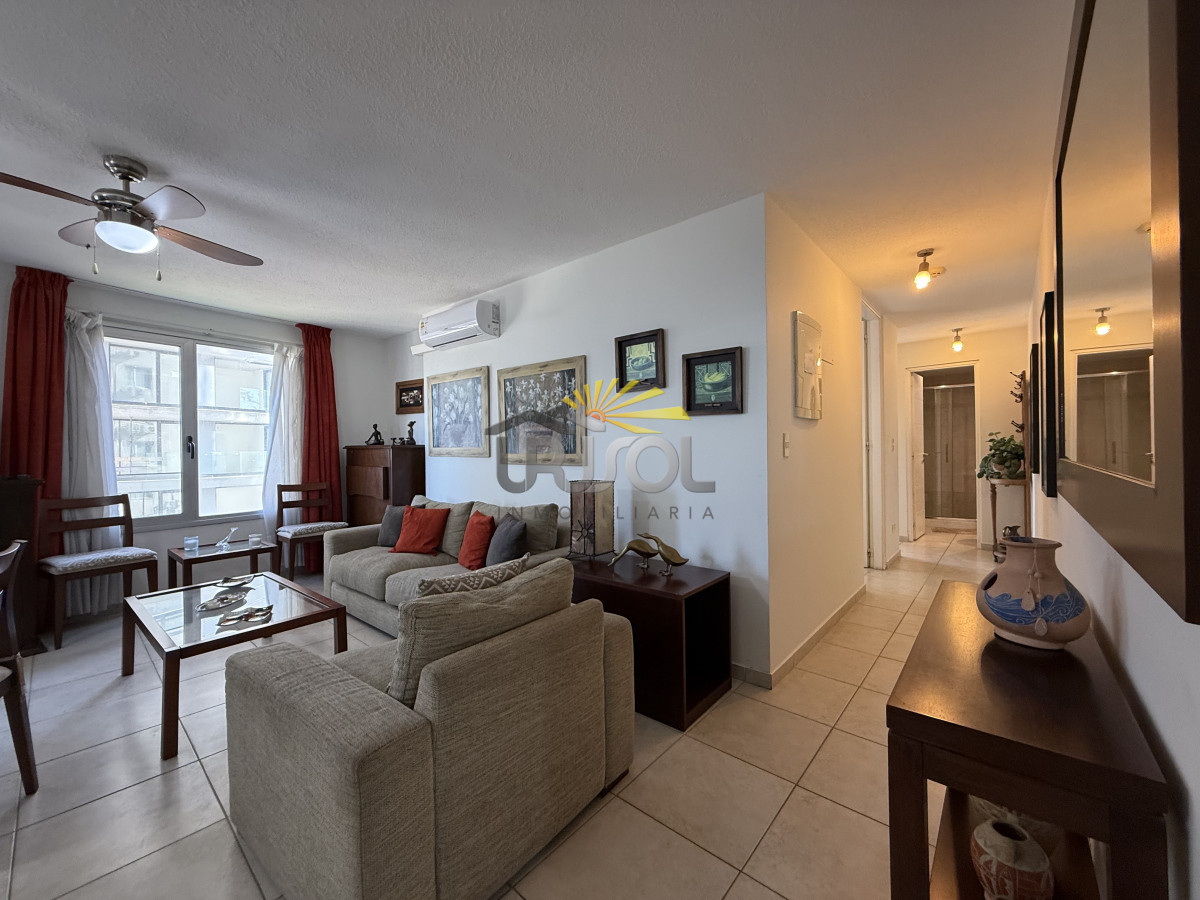 Apartamento ID.80 - edificio Torre O en playa brava.
