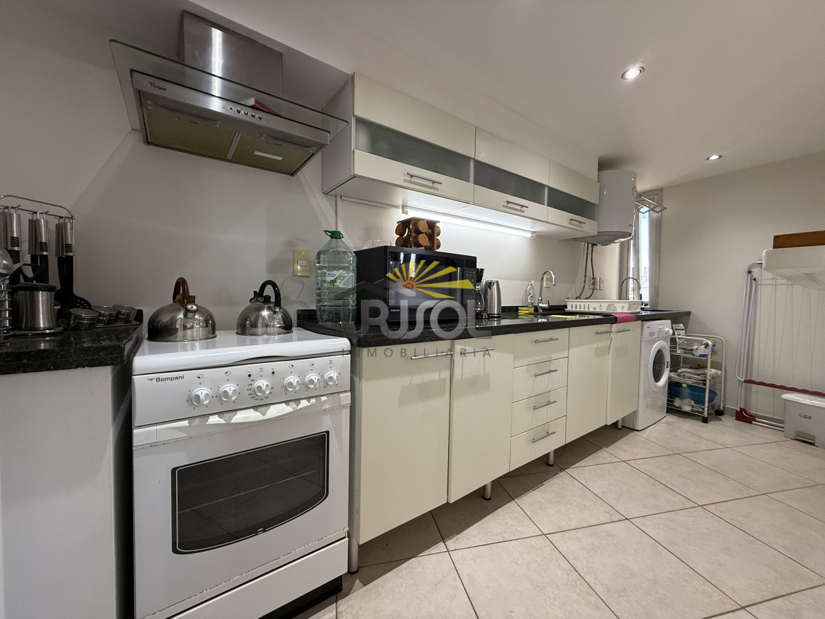 Apartamento ID.80 - edificio Torre O en playa brava.