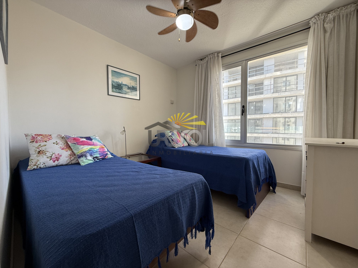 Apartamento ID.80 - edificio Torre O en playa brava.