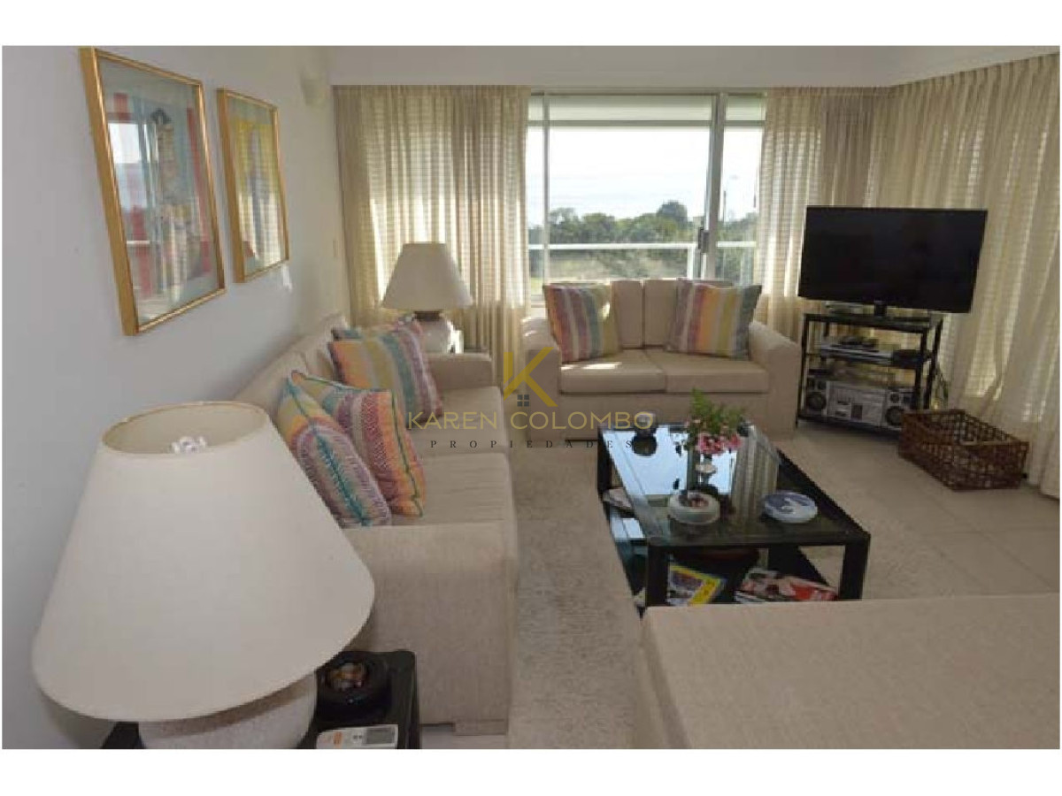 Apartamento ID.21095021 - DIVINO IMPECABLE CON SERVICIOS