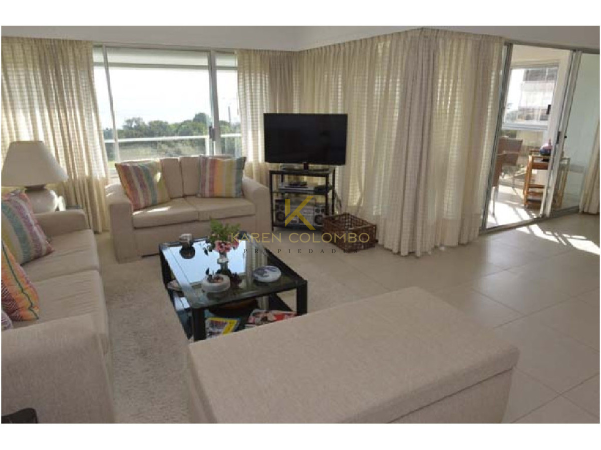 Apartamento ID.21095021 - DIVINO IMPECABLE CON SERVICIOS