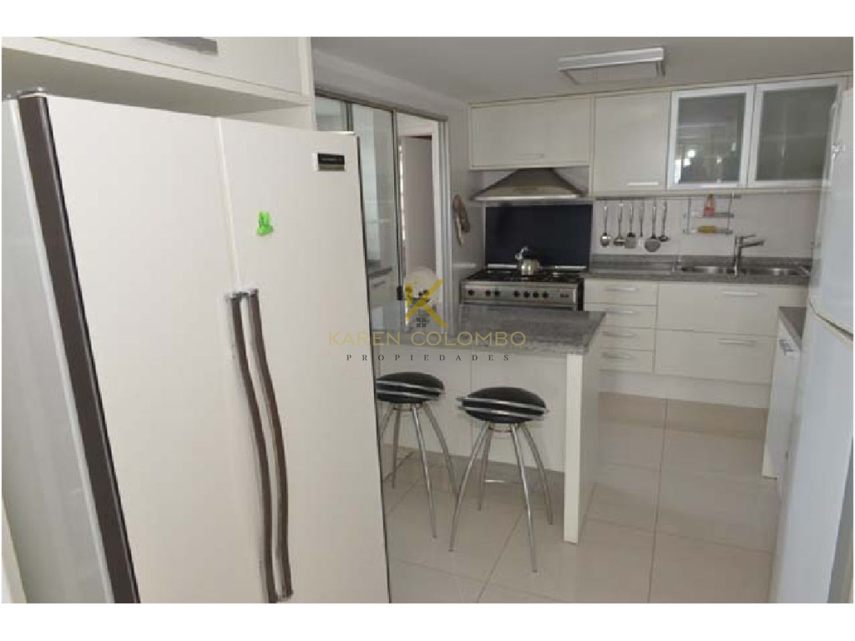 Apartamento ID.21095021 - DIVINO IMPECABLE CON SERVICIOS