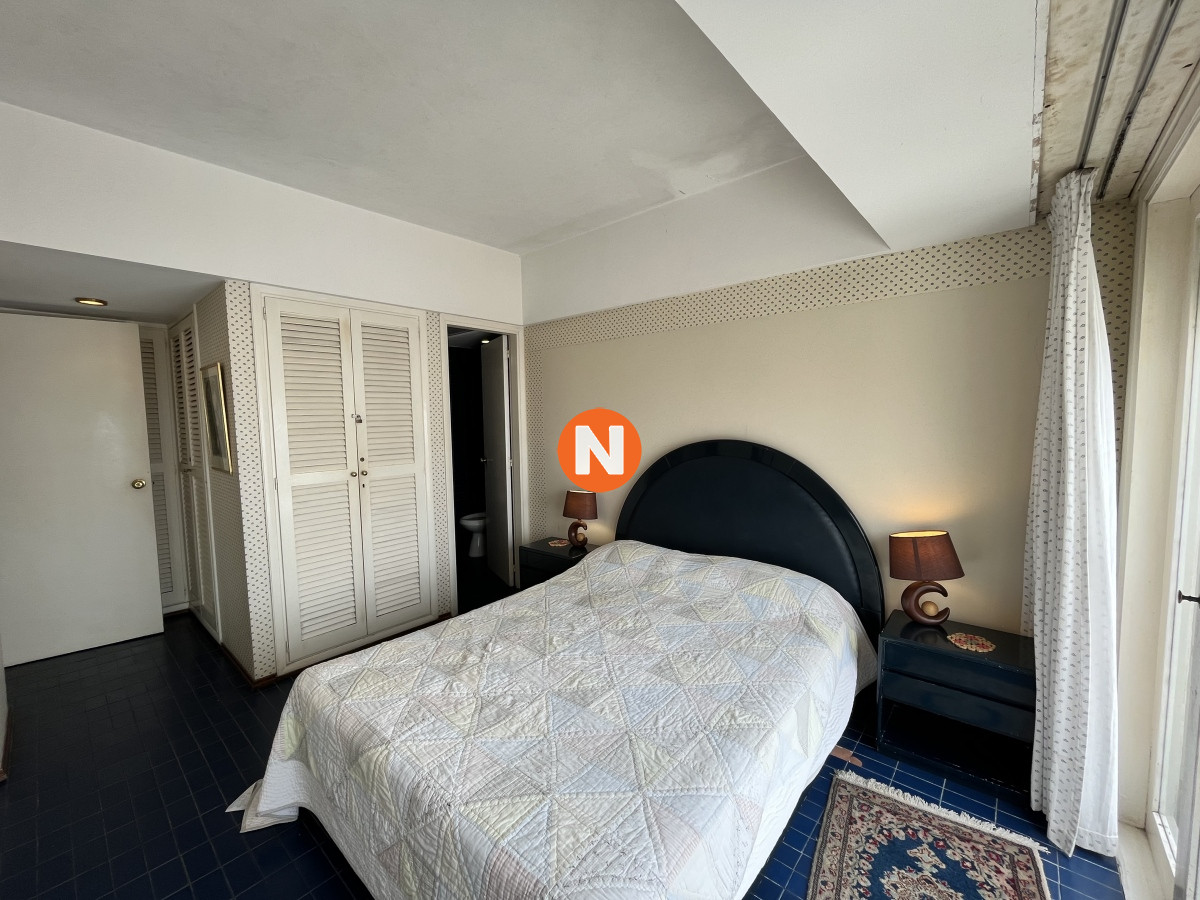 Apartamento Ref.222271 - Apartamento de 2 dormitorios en Peninsula Punta del este 