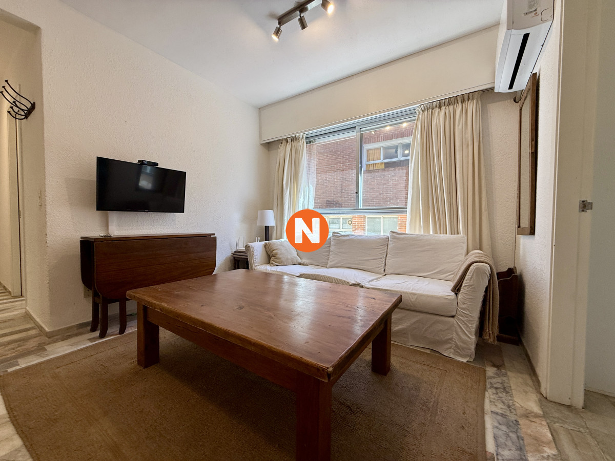 Apartamento Ref.225274 - Apartamento en venta, Punta del este, frente a playa de los Ingleses