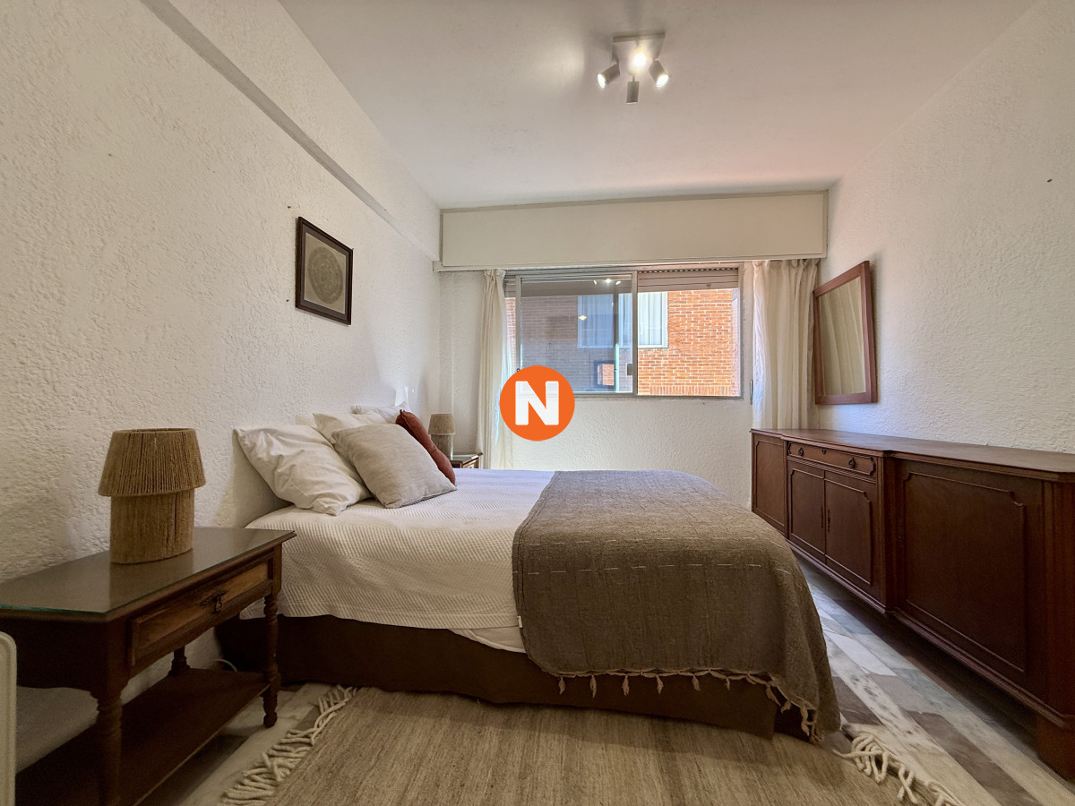 Apartamento Ref.225274 - Apartamento en venta, Punta del este, frente a playa de los Ingleses