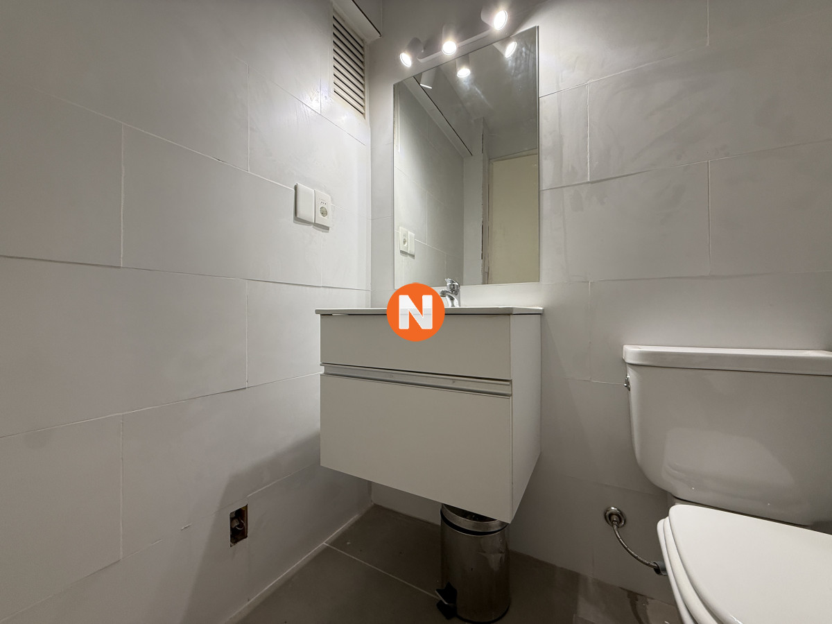 Apartamento Ref.225274 - Apartamento en venta, Punta del este, frente a playa de los Ingleses