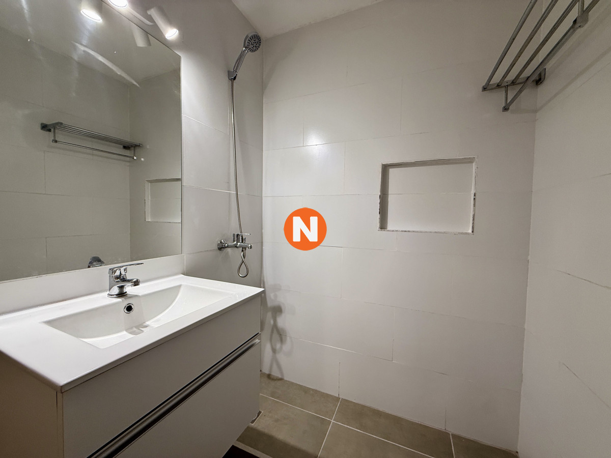 Apartamento Ref.225274 - Apartamento en venta, Punta del este, frente a playa de los Ingleses
