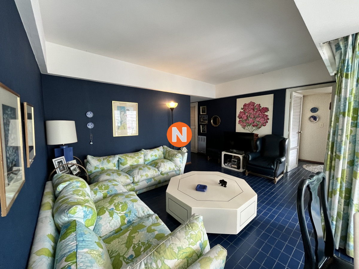 Apartamento Ref.222271 - Apartamento de 2 dormitorios en Peninsula Punta del este 