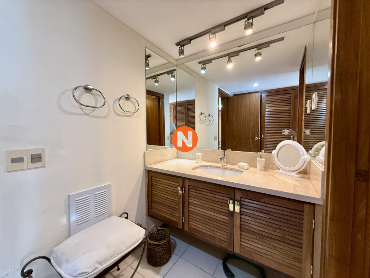 Apartamento Ref.225241 - Penthouse de categoría en Espigón  Rambla General Artigas