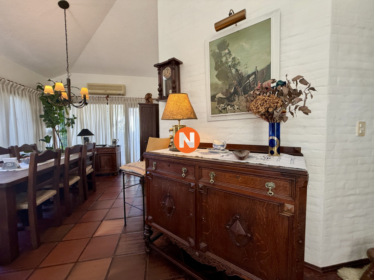 Casa Ref.225914 - CASA EN VENTA - BARRIO CANTEGRIL, AV. CÓRDOVA