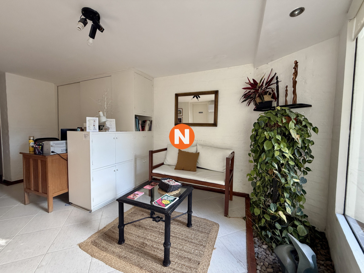 Casa Ref.225914 - CASA EN VENTA - BARRIO CANTEGRIL, AV. CÓRDOVA