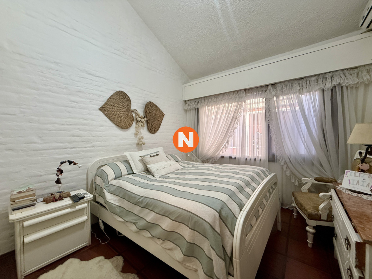 Casa Ref.225914 - CASA EN VENTA - BARRIO CANTEGRIL, AV. CÓRDOVA