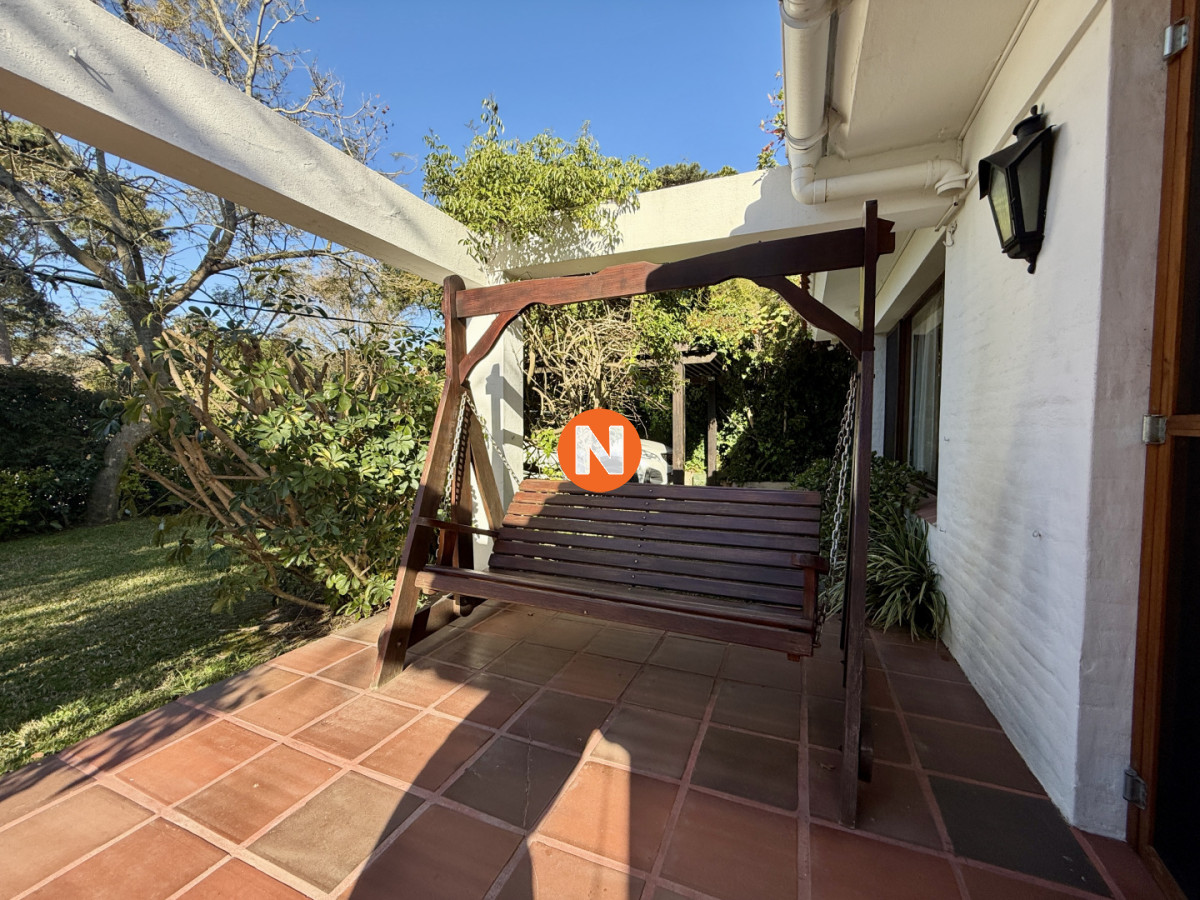 Casa Ref.225914 - CASA EN VENTA - BARRIO CANTEGRIL, AV. CÓRDOVA