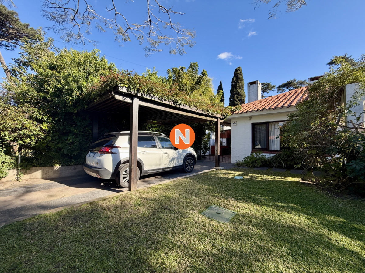 Casa Ref.225914 - CASA EN VENTA - BARRIO CANTEGRIL, AV. CÓRDOVA