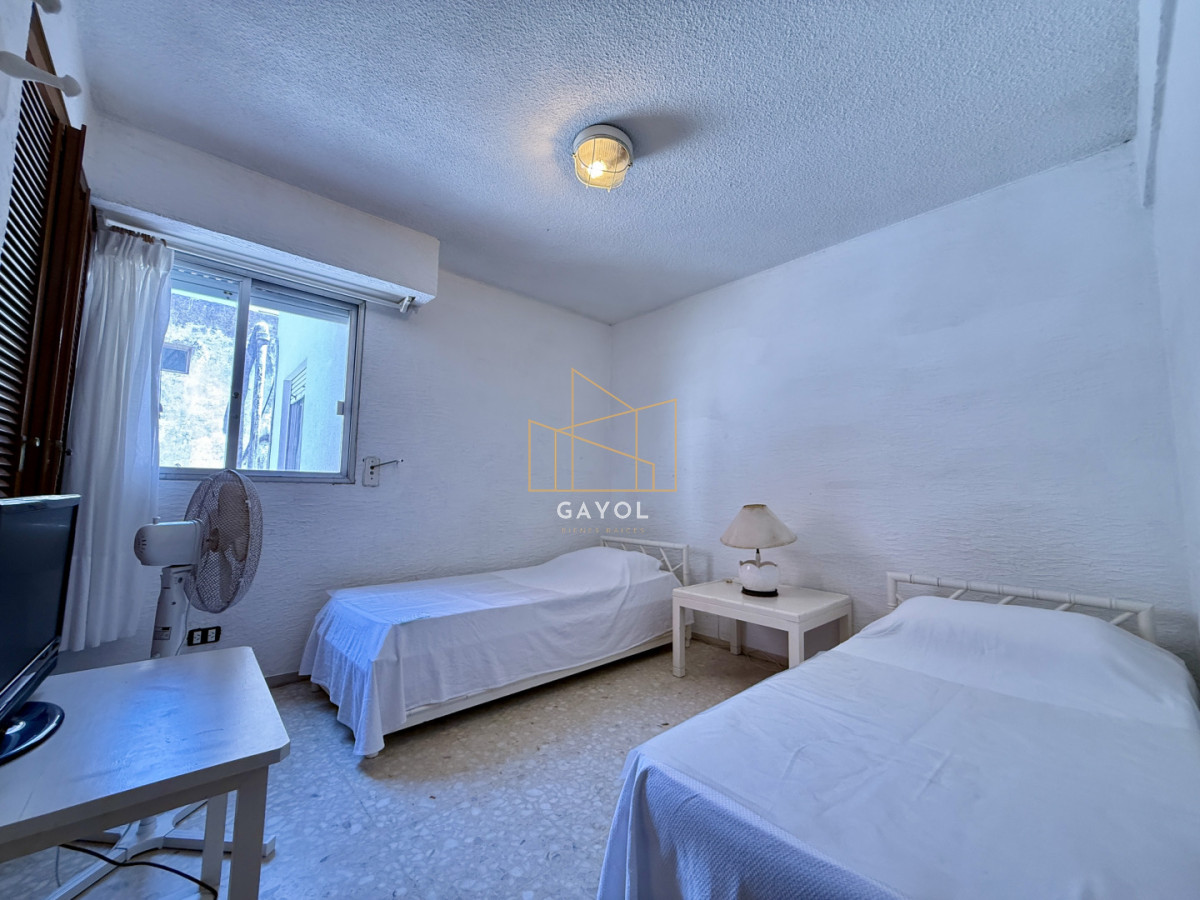 Apartamento ID.1141 - EN PLENO CENTRO CERCA DE PLAYA BRAVA Y MANSA 
