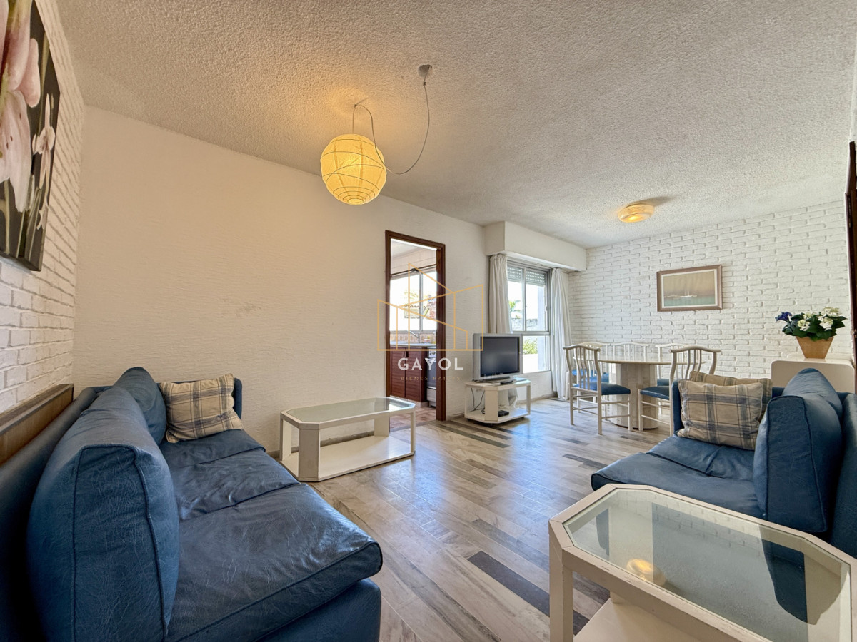 Apartamento ID.1141 - EN PLENO CENTRO CERCA DE PLAYA BRAVA Y MANSA 