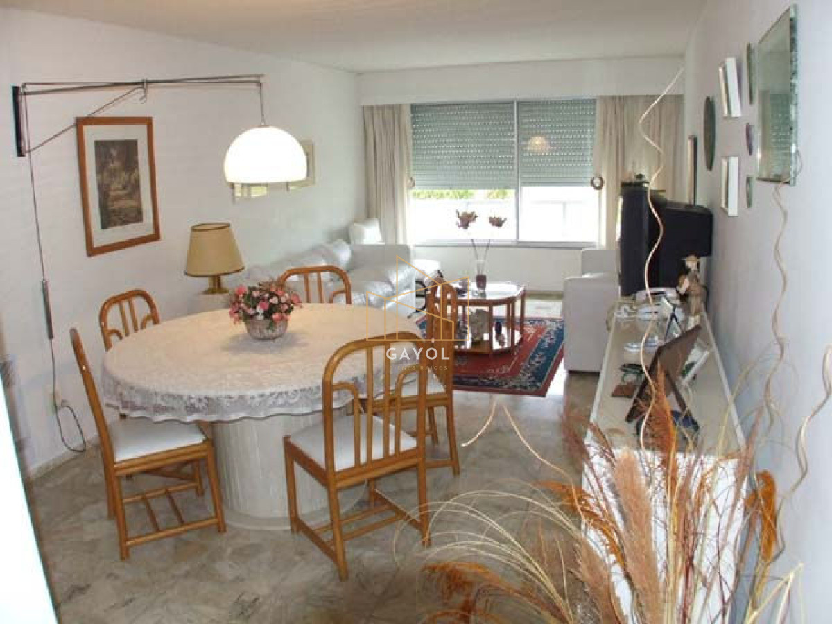 Apartamento ID.817 - Oportunidad Única  sobre el mar