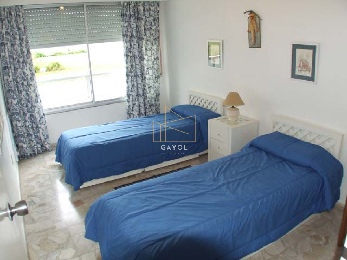 Apartamento ID.817 - Oportunidad Única  sobre el mar