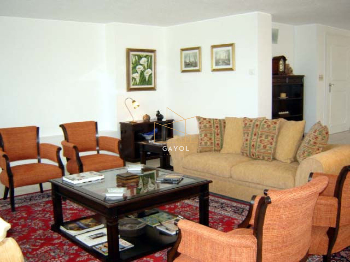 Apartamento ID.1231 - Playa mansa amplia terraza 