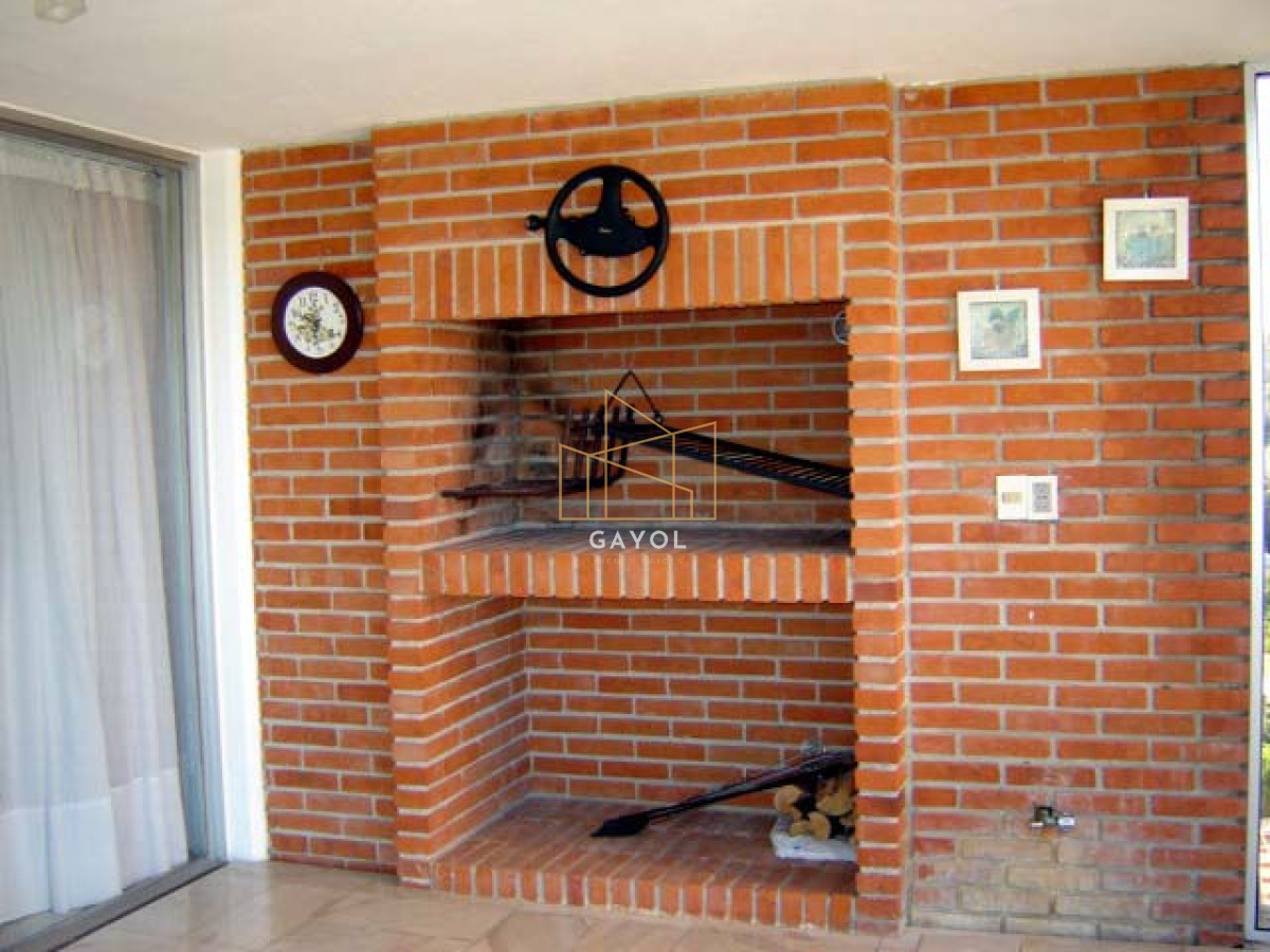 Apartamento ID.1231 - Playa mansa amplia terraza 