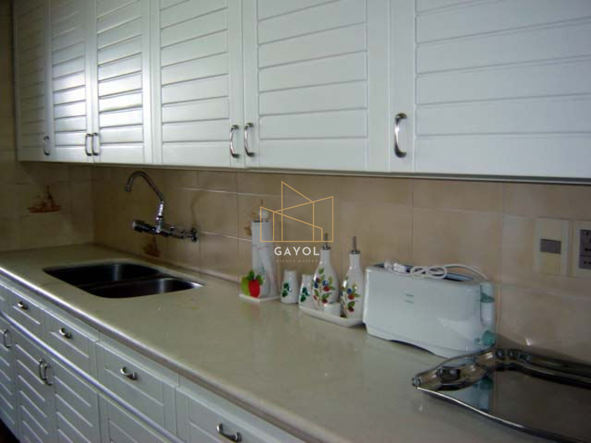 Apartamento ID.1231 - Playa mansa amplia terraza 