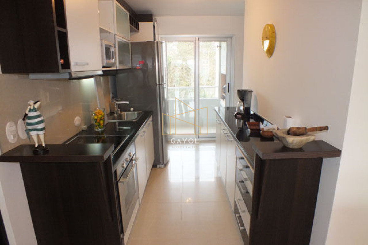 Apartamento ID.1177 - Apartamento en Mansa, 2 dormitorios  con parrillero