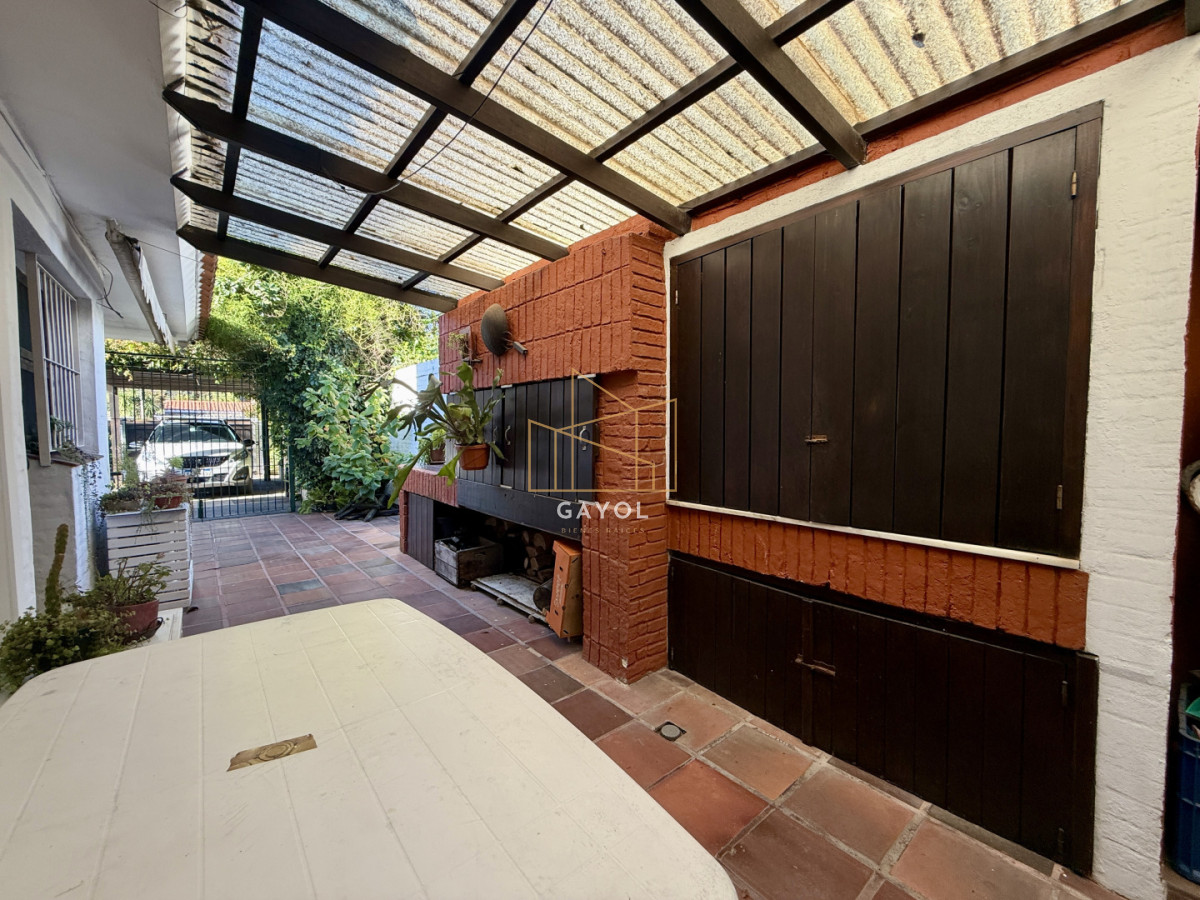 Casa ID.1501 - CASA EN VENTA - BARRIO CANTEGRIL, AV. CÓRDOVA