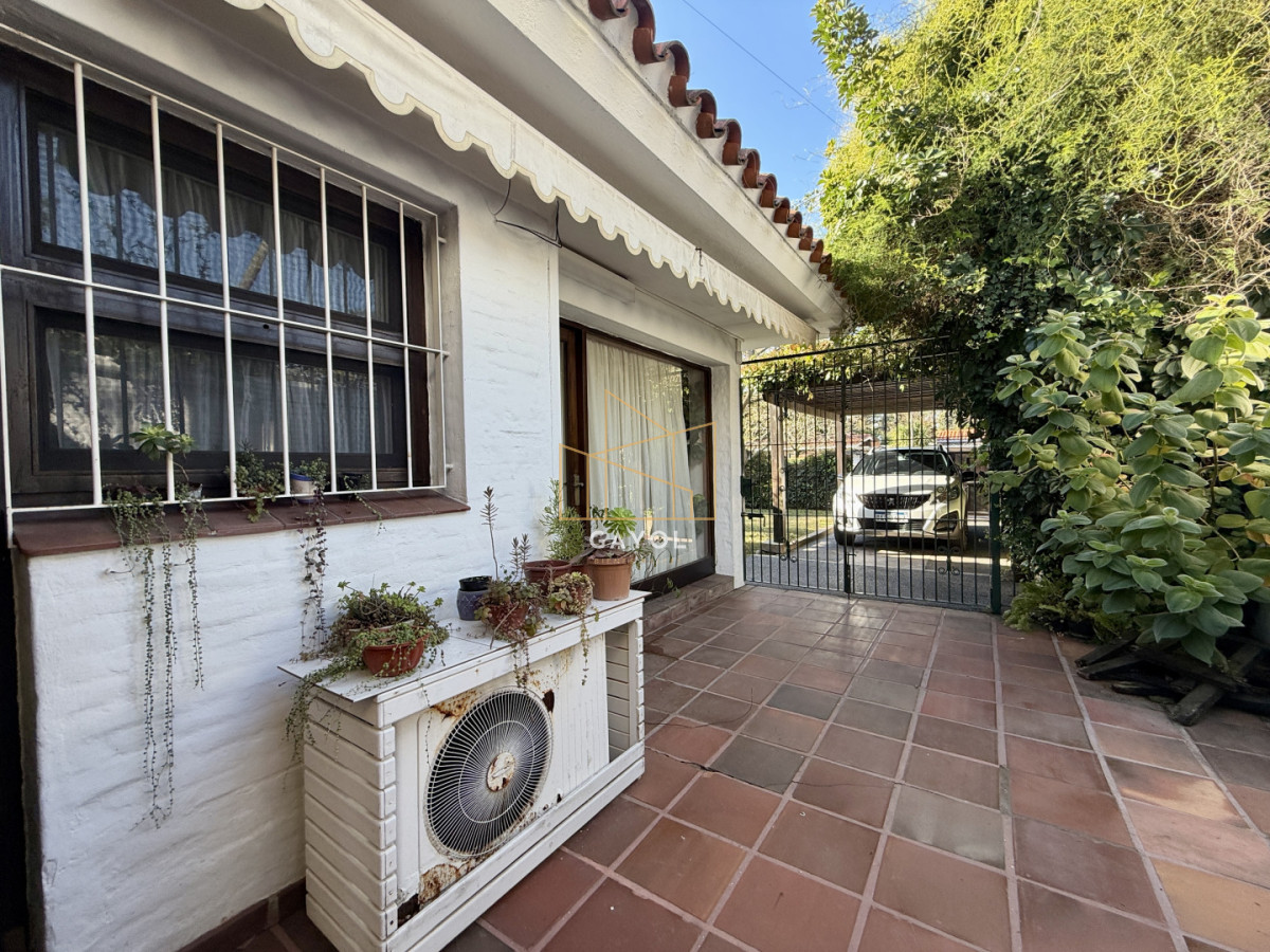 Casa ID.1501 - CASA EN VENTA - BARRIO CANTEGRIL, AV. CÓRDOVA